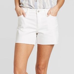 Universal Thread White Denim Shorts sz 6/28R
